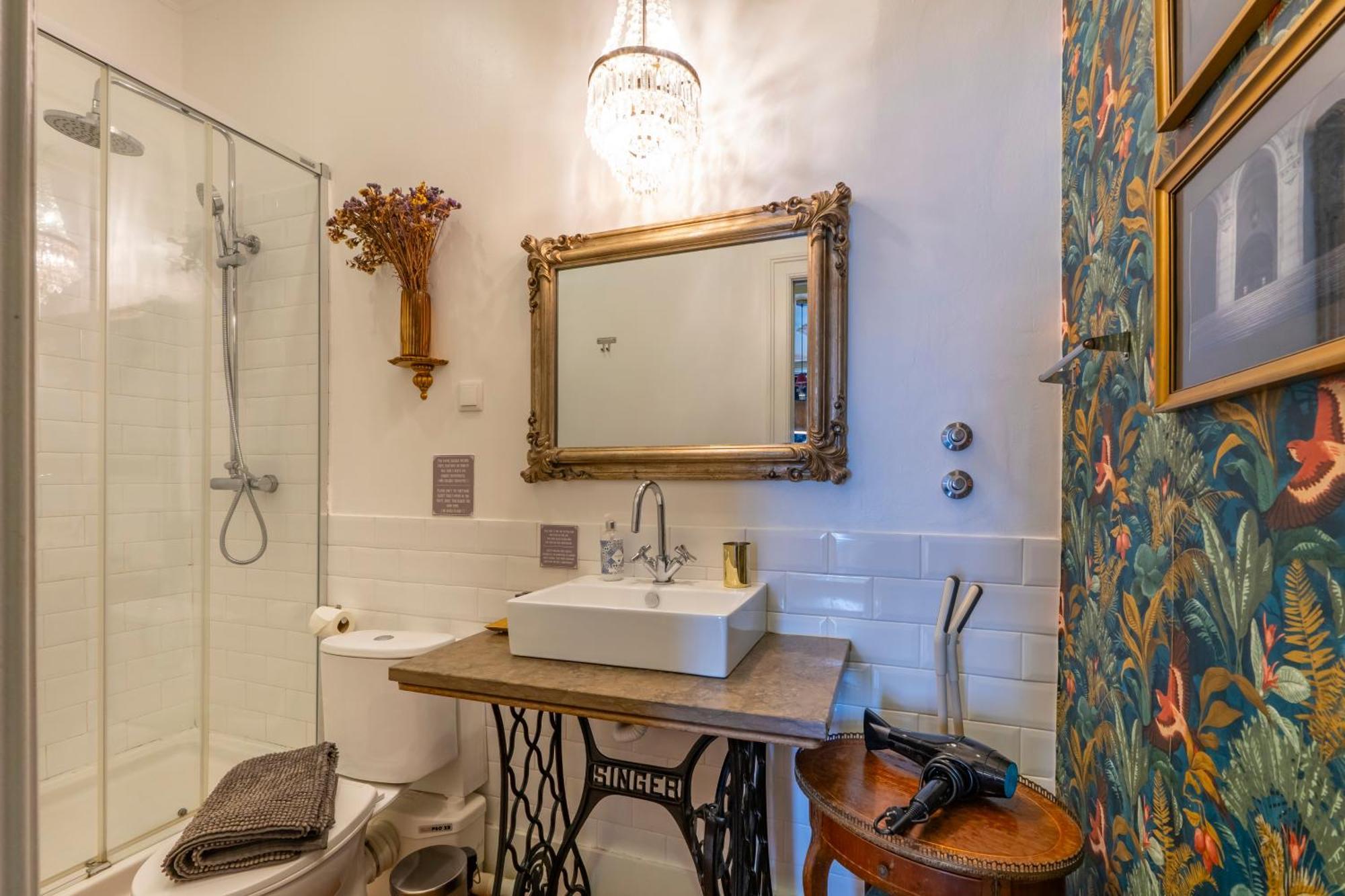 Portuguese Charm In Lisbon Apartment Bagian luar foto