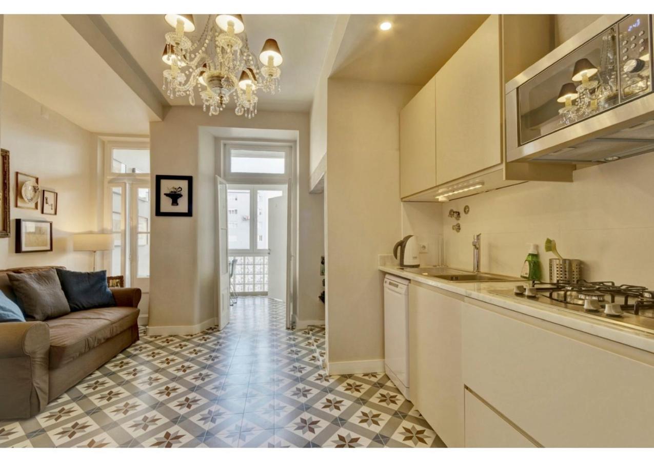 Portuguese Charm In Lisbon Apartment Bagian luar foto