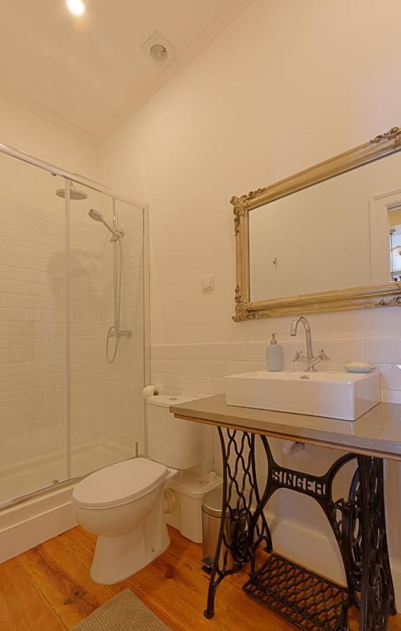 Portuguese Charm In Lisbon Apartment Bagian luar foto